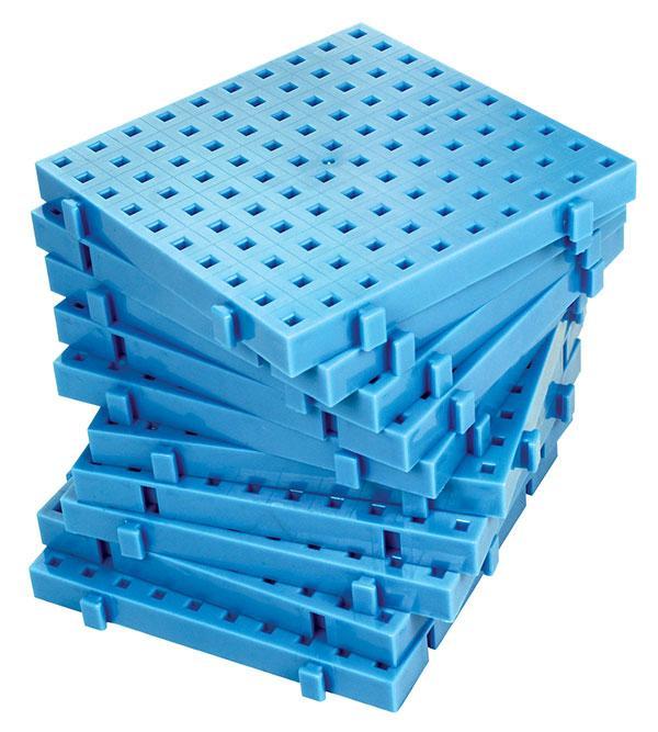 1cm x 100 Interlocking Cubes and CentiFit Baseboard x 1 Teacher Resources 