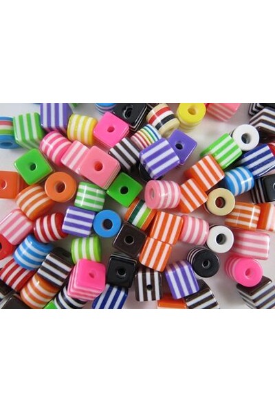 Cube/ Cylinder Beads - Plastic (100 gm)