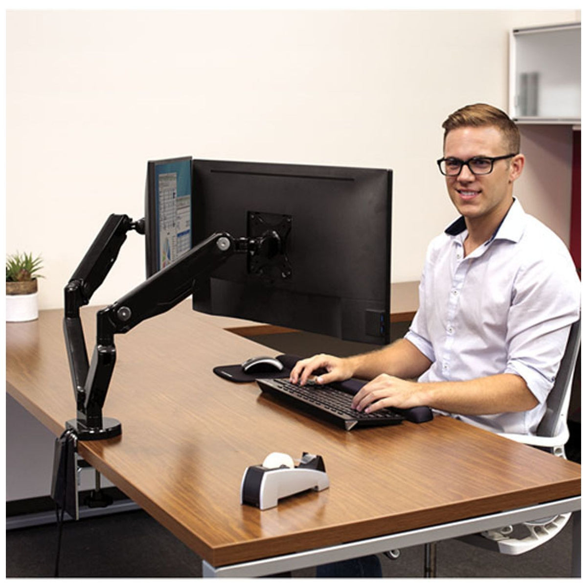 Fellowes Platinum Series Dual Monitor Arm - Black - view 2