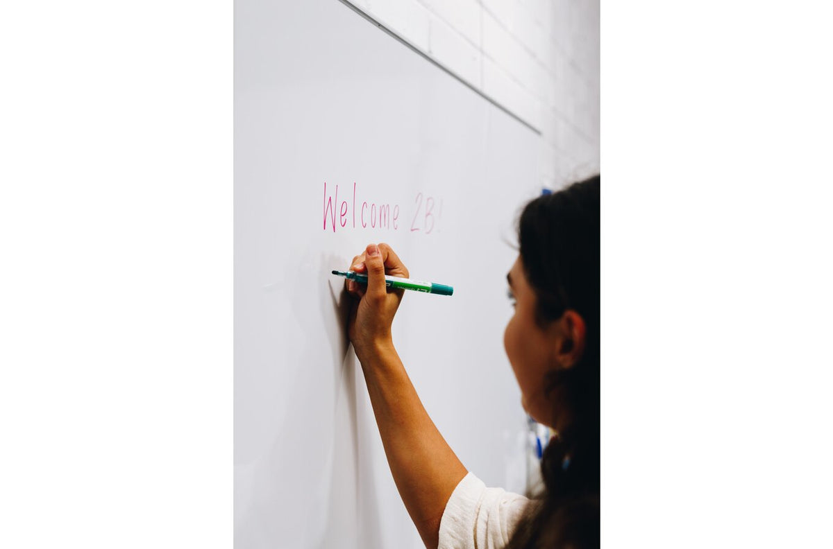 Quartet Slimline Magnetic Whiteboard Porcelain Mobile 1200 x 900mm - view 6
