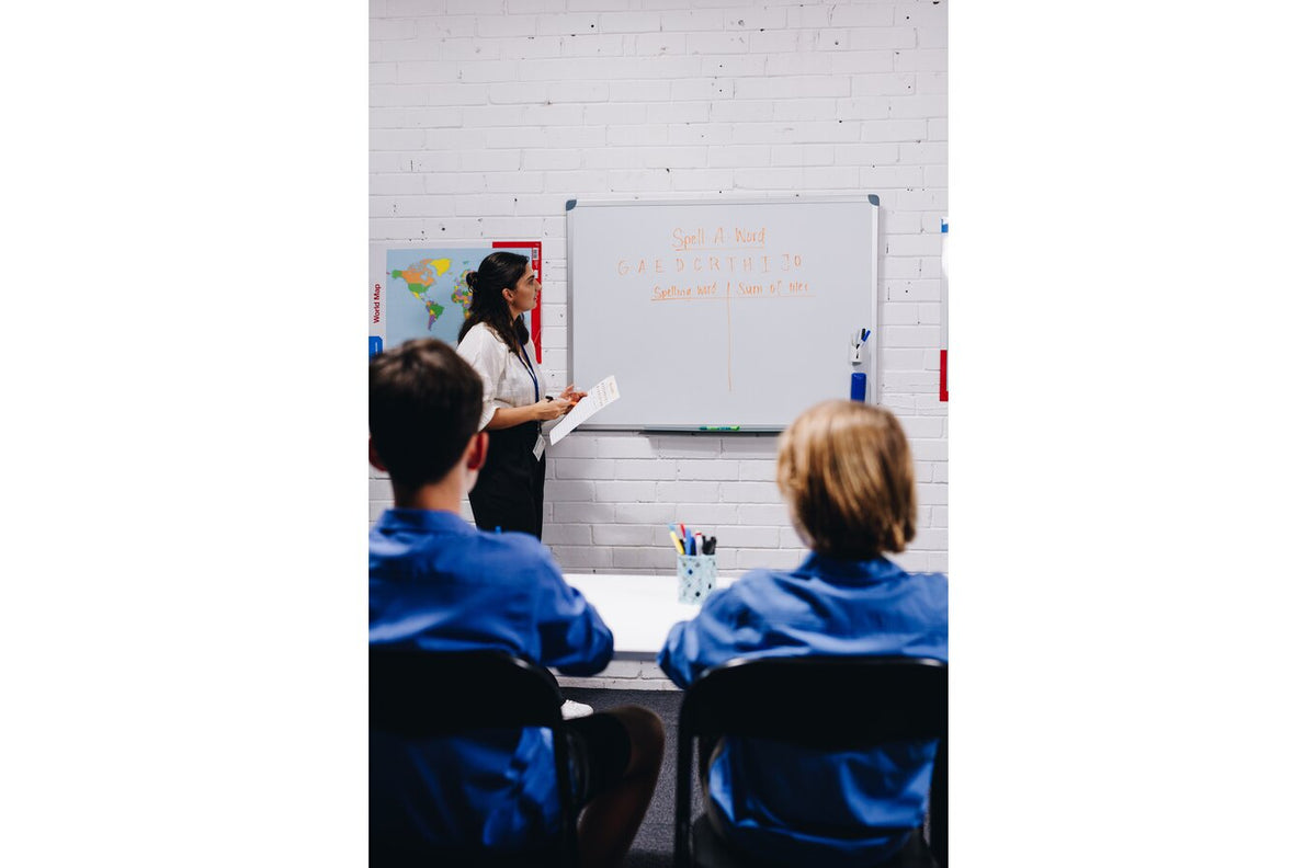Quartet Whiteboard Commercial Magnetic 900 x 1200mm - view 4