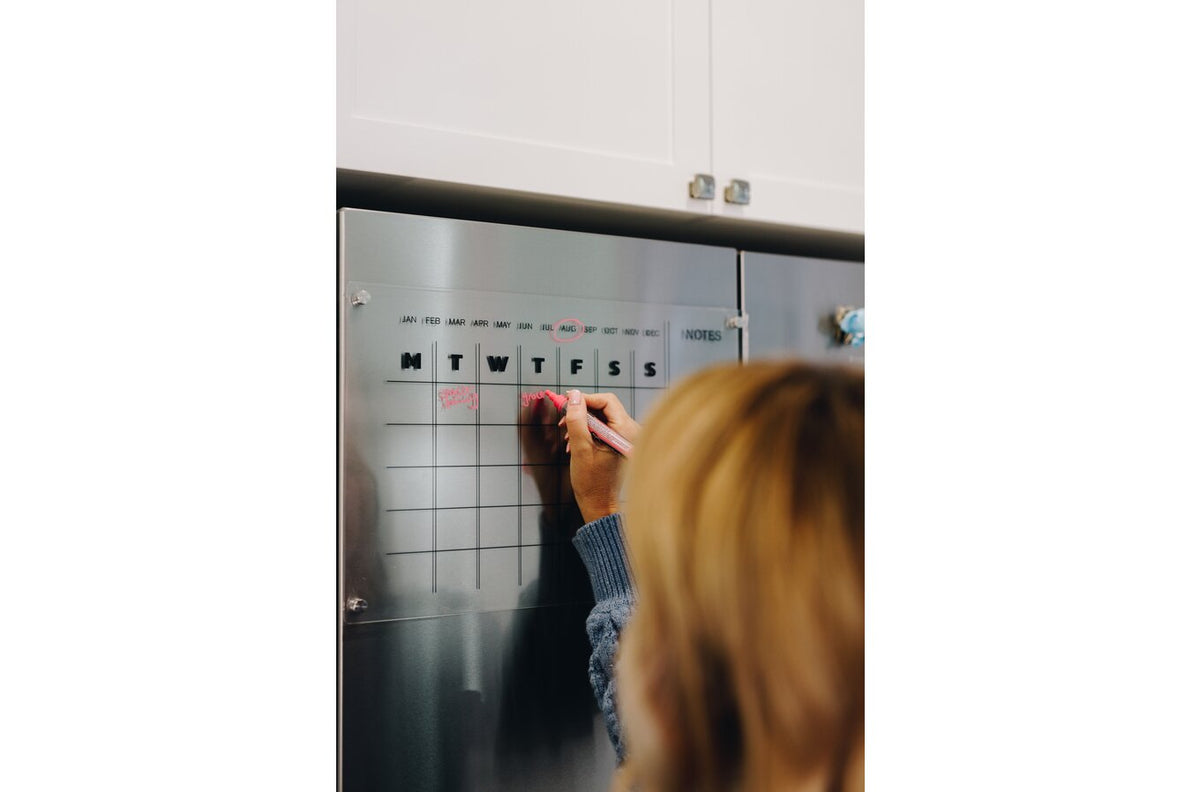 Quartet Magnetic Acrylic Board 430 x 280mm (Pack of 8) - view 3