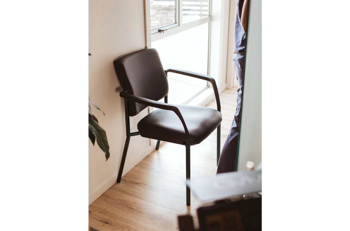 Buro Lindis 4 Leg Black Frame, with Arms, Dillon PU Fabric - view 5