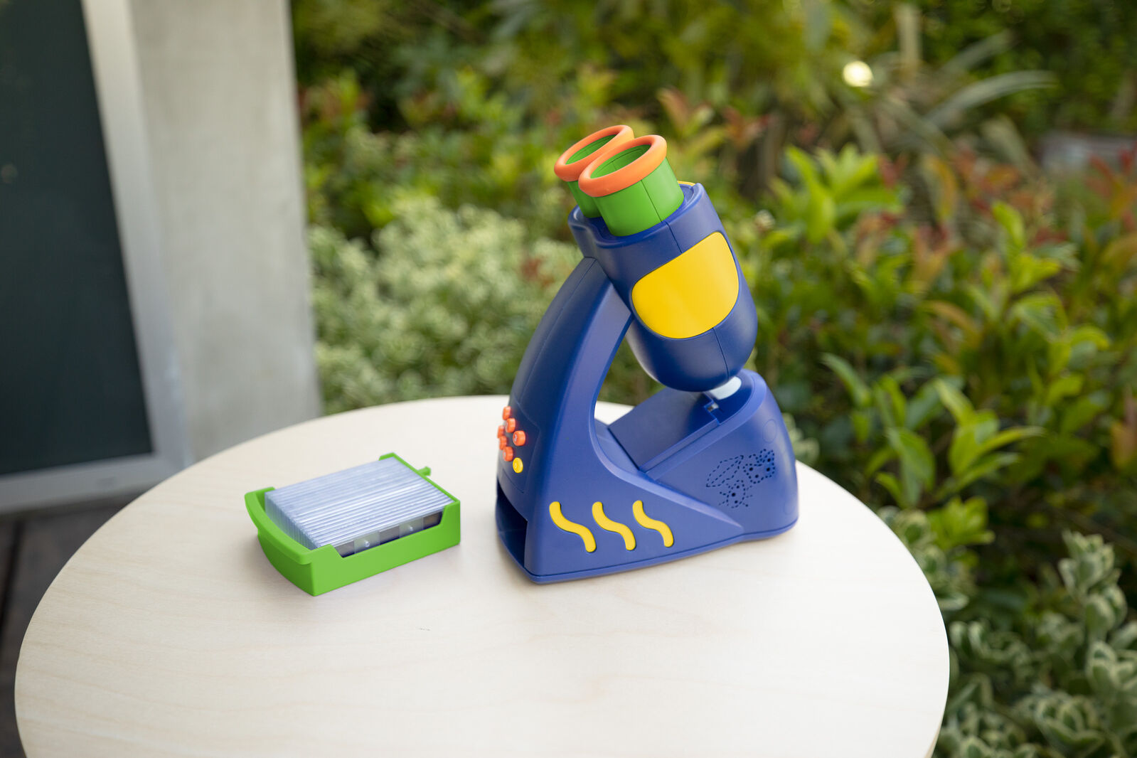 Geosafari® Jr Talking Microscope featuring Bindi Irwin