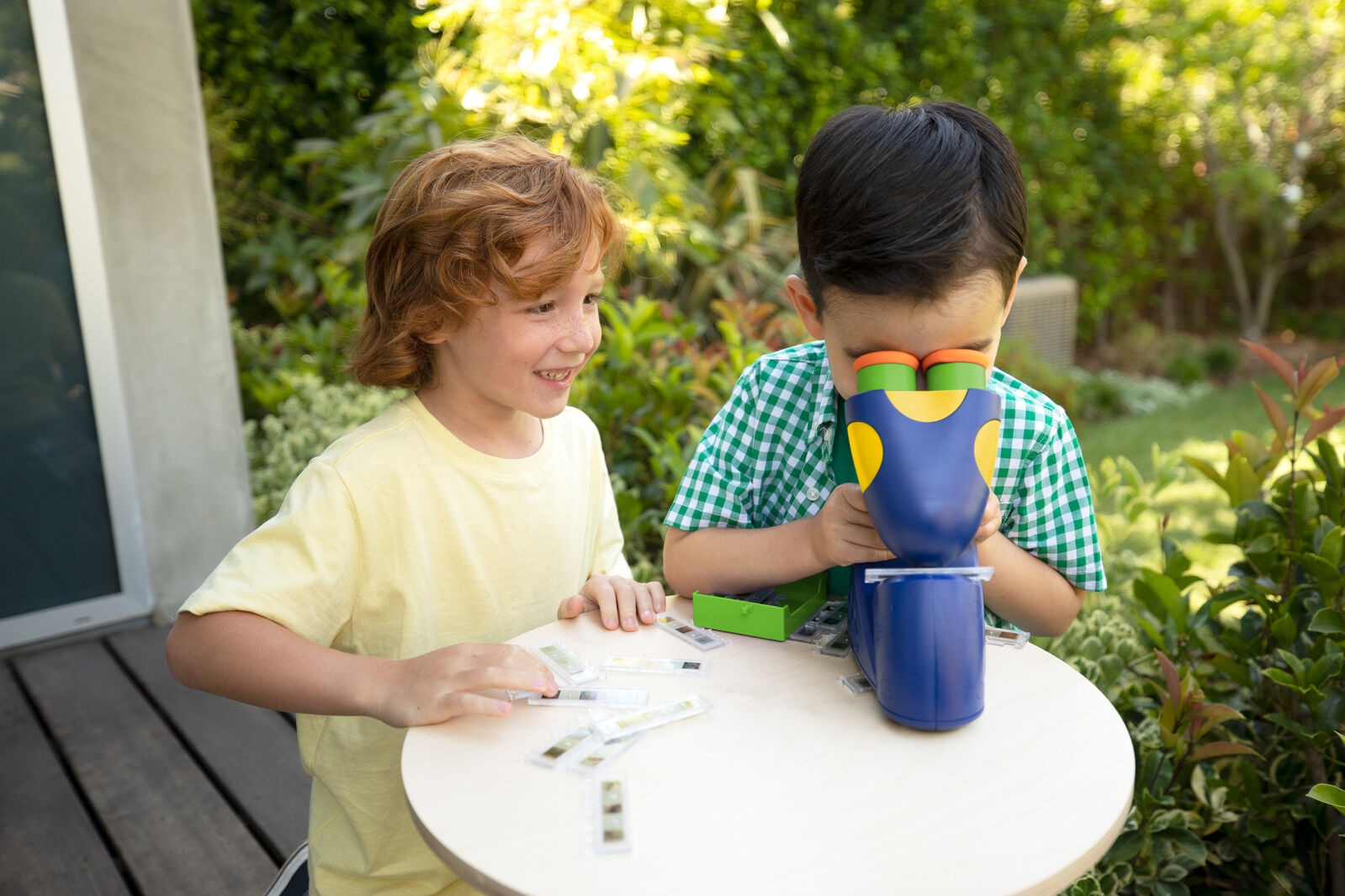 Geosafari® Jr Talking Microscope featuring Bindi Irwin