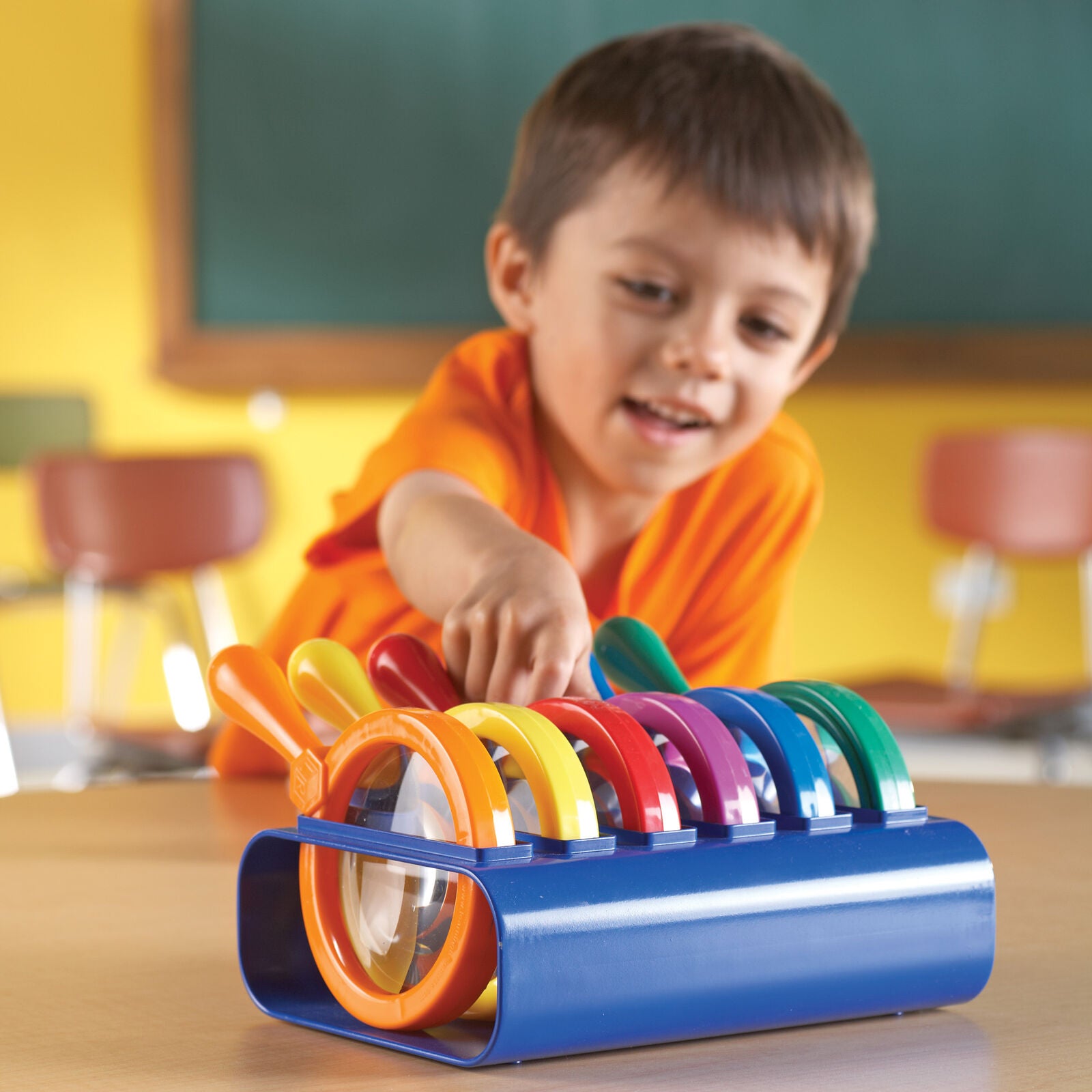 Primary Science™ Jumbo Magnifiers with Stand - Set of 6