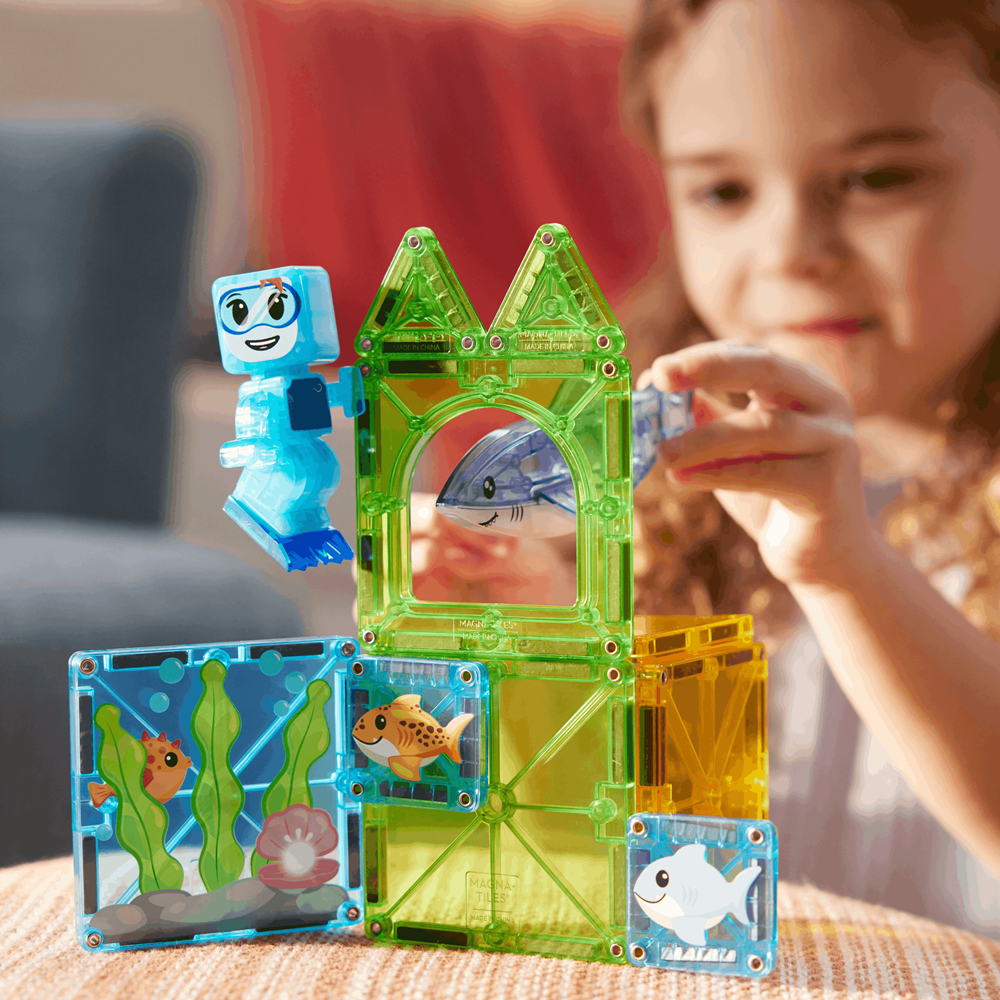 Magna-Tiles Shark Dive - 13 Piece - view 3