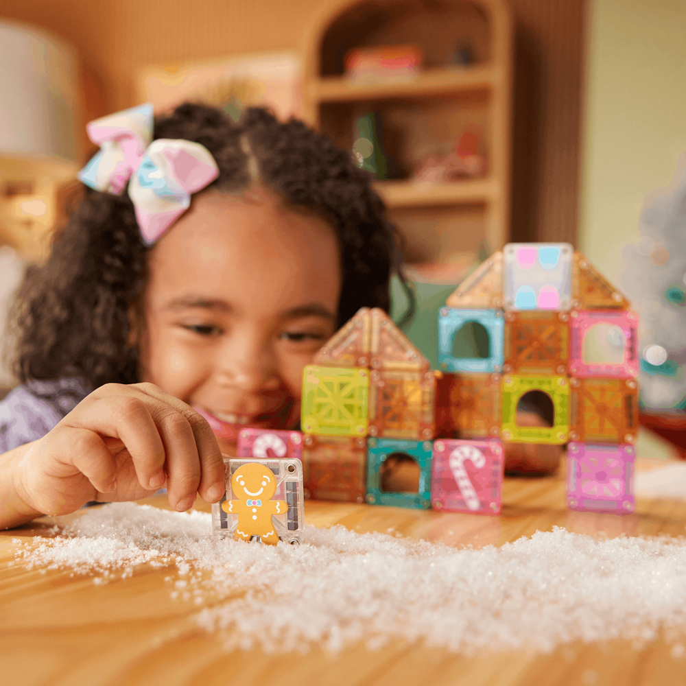 Magna-Tiles microMAGS - Gingerbread House Travel Set - 24 Piece Set - view 3